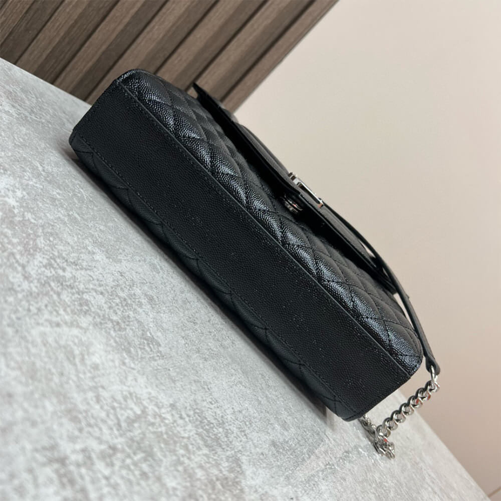 Y51 envelope medium in grained leather