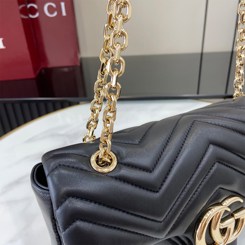 GG Marmont medium shoulder bag