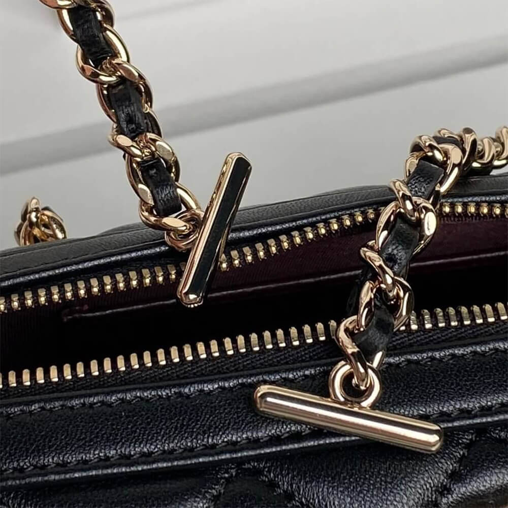 Ch**el Clutch with Chain(HIGH-END GRADE)