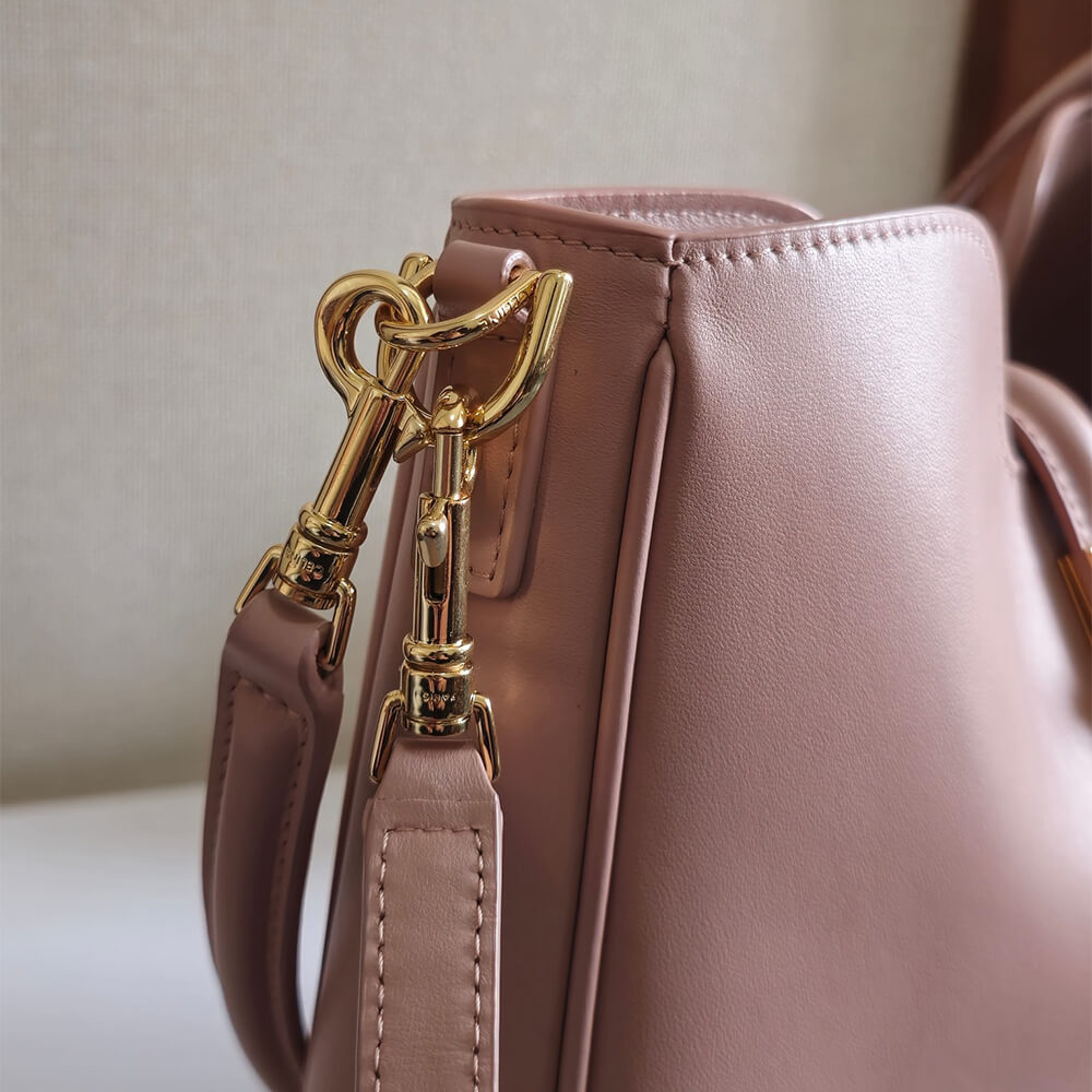 Ce1i*e SMALL CAMILLE 16 SOFT BAG IN SMOOTH CALFSKIN(HIGH-END GRADE)