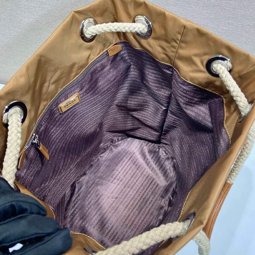 Pra*a Mariner Re-Nylon tote bag(HIGH-END GRADE)