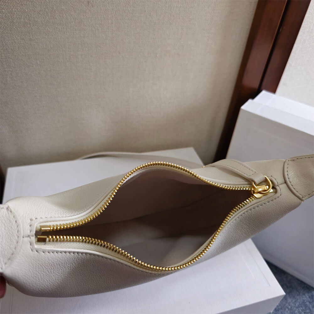 Teen Ce1i*e Lulu IN S*pPLE GRAINED CALFSKIN
