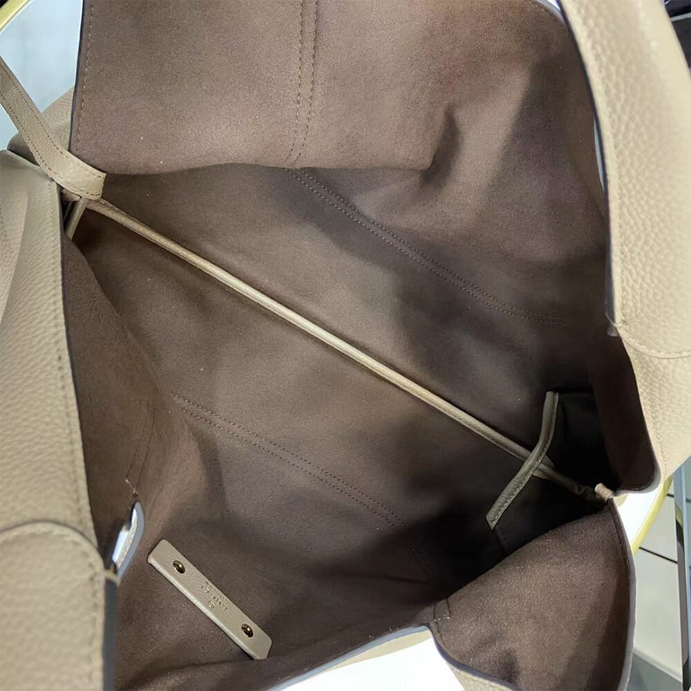 Gvc*1 Softbit maxi shoulder bag(HIGH-END GRADE)