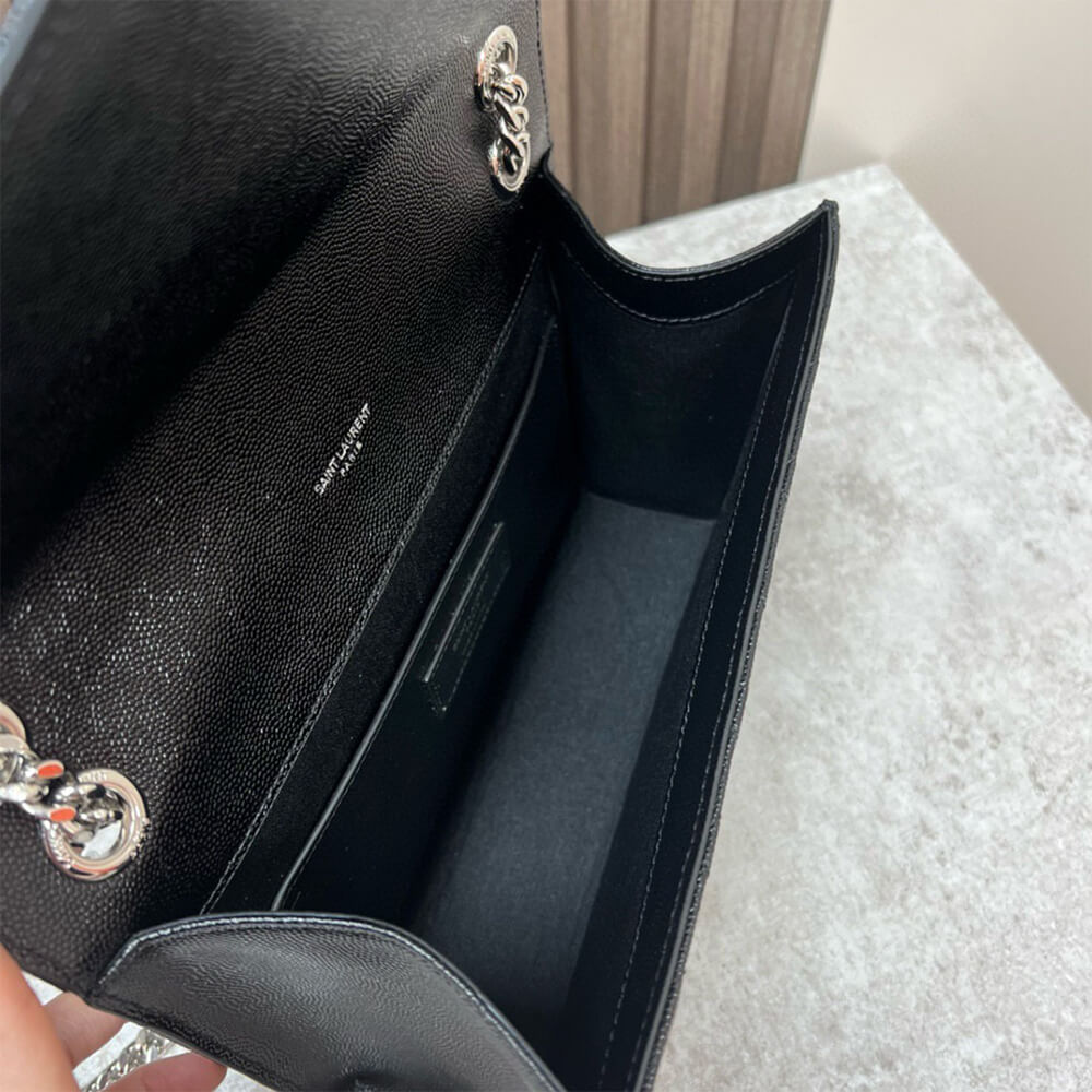 Y51 envelope medium in grained leather