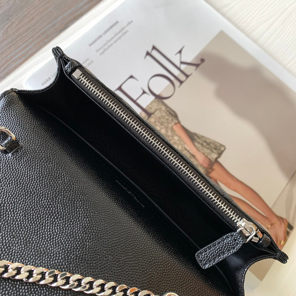 Y51 cassandre envelope chain wallet in grain de poudre leather(High-end Grade)