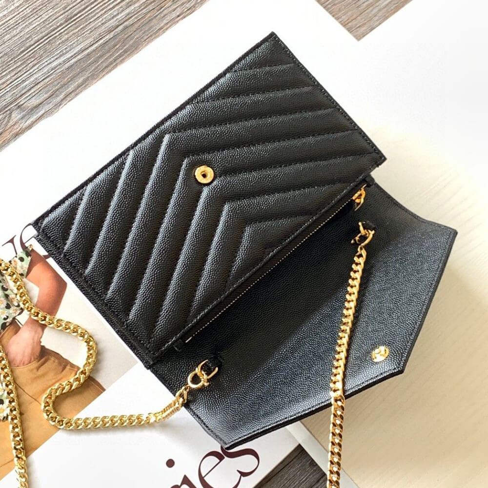 Y51 cassandre envelope chain wallet in grain de poudre leather(High-end Grade)