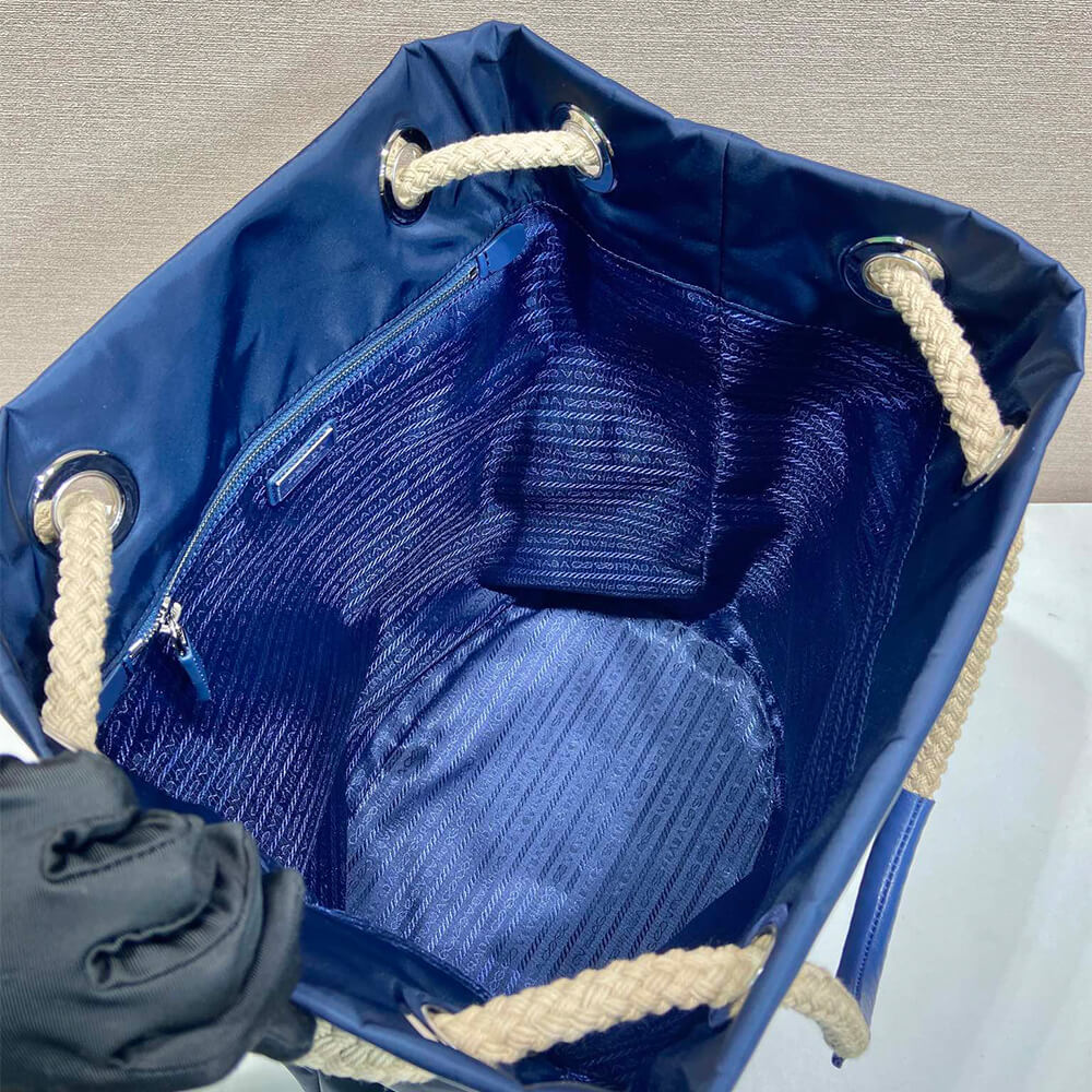 Pra*a Mariner Re-Nylon tote bag(HIGH-END GRADE)