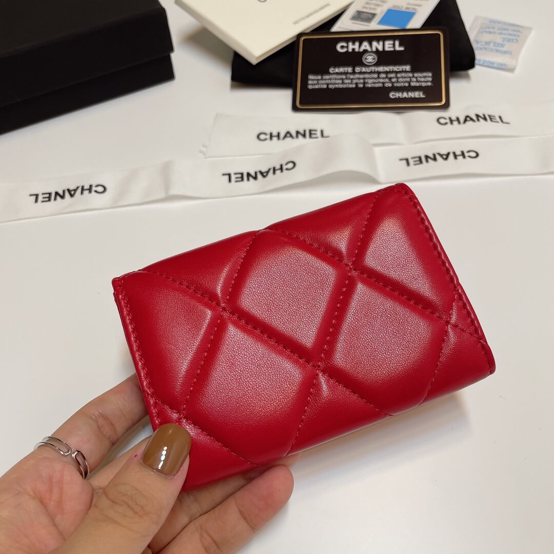 Ch**el 19 card holder with flap