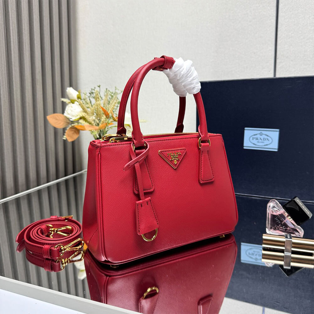 Small Pra*a Galleria Saffiano leather bag