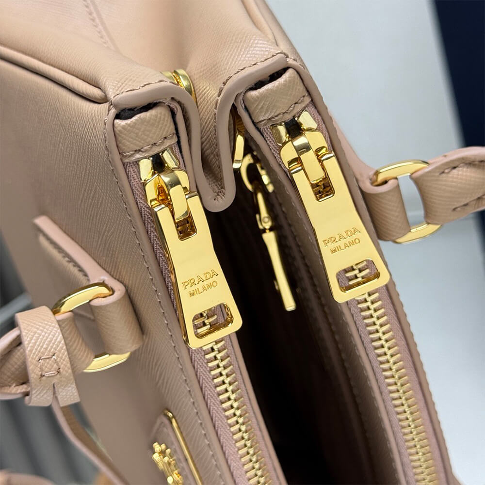 Small Pra*a Galleria Saffiano leather bag