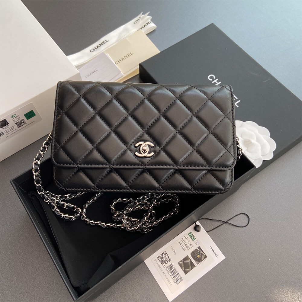 Ch**el Classic Wallet On Chain(high-end grade)
