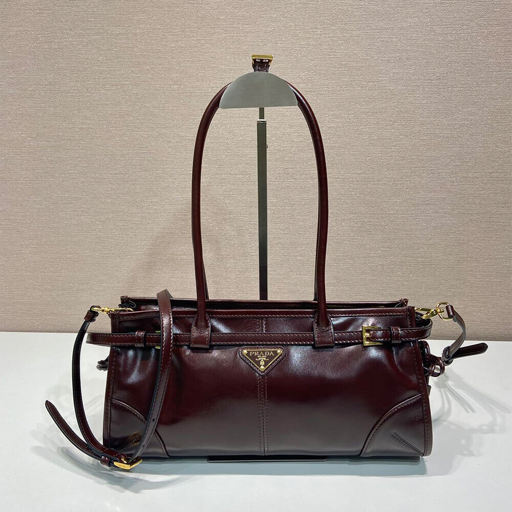 Pra*a  medium leather handbag(HIGH-END GRADE)