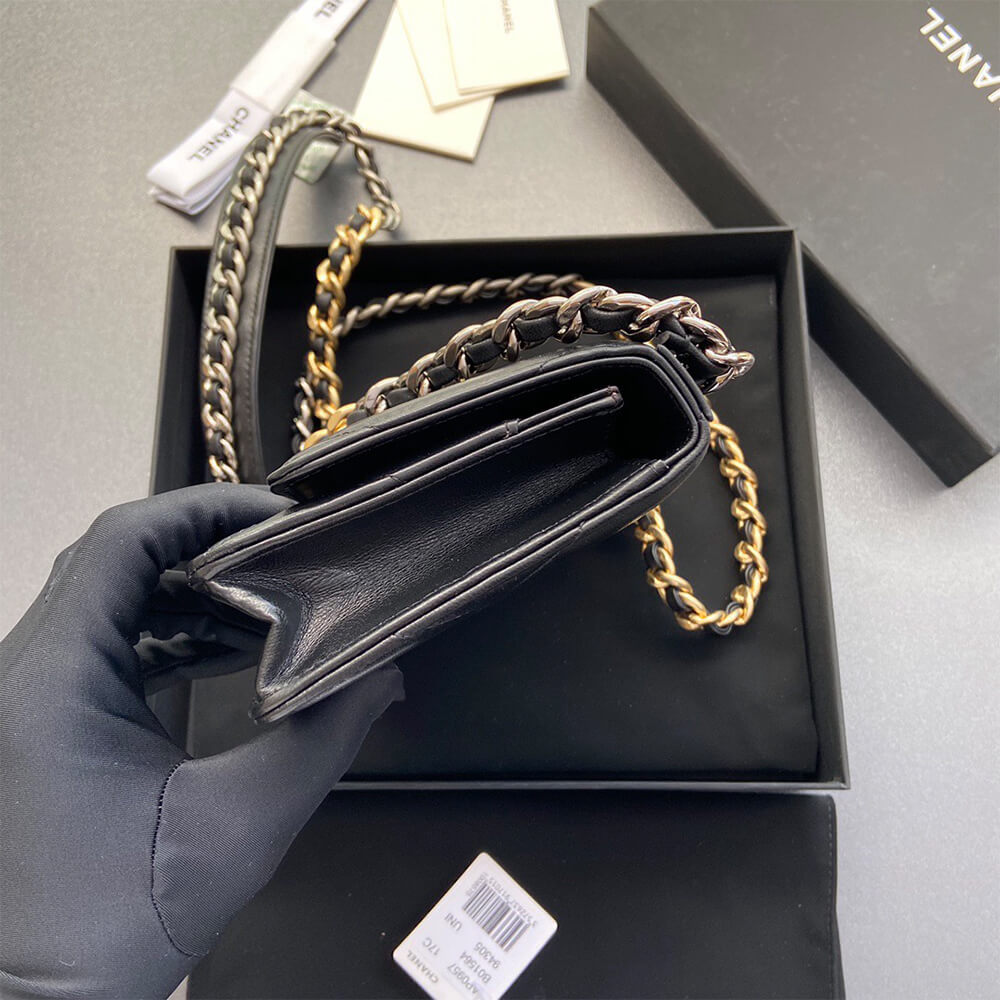 Ch**el 19 Wallet on Chain(high-end grade)