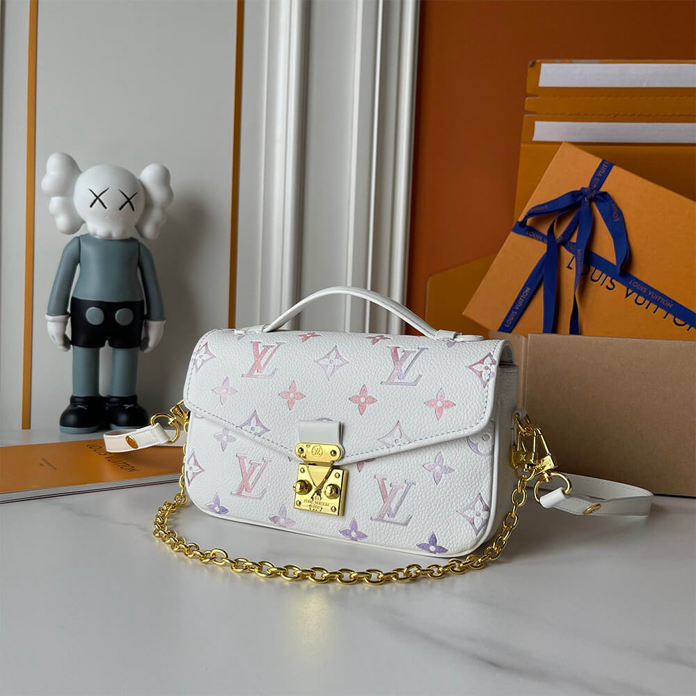 LV Pochette Métis East West