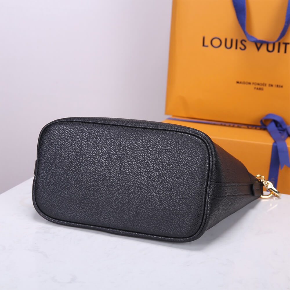 LV Lock and Walk