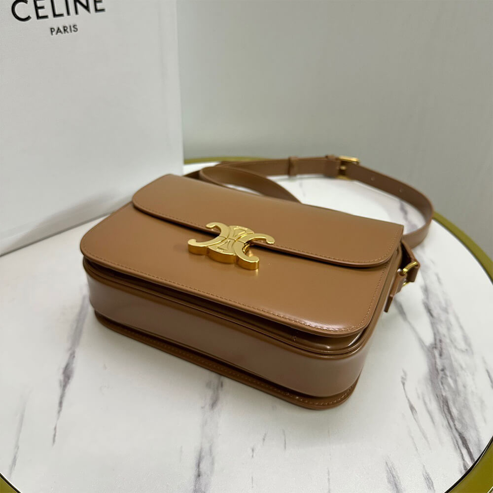 Ce1i*e CLASSIQUE TRIOMPHE BAG in shiny calfskin(HIGH-END GRADE)