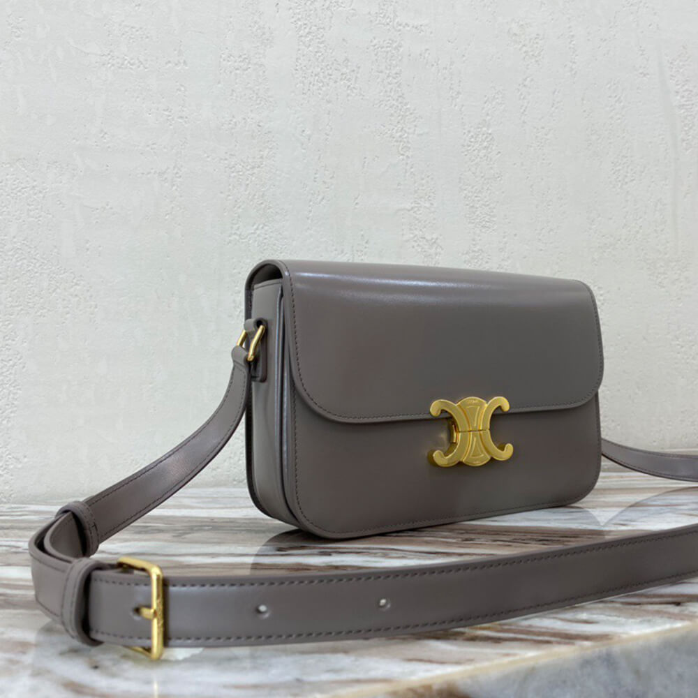 Ce1i*e CLASSIQUE TRIOMPHE BAG in shiny calfskin(HIGH-END GRADE)