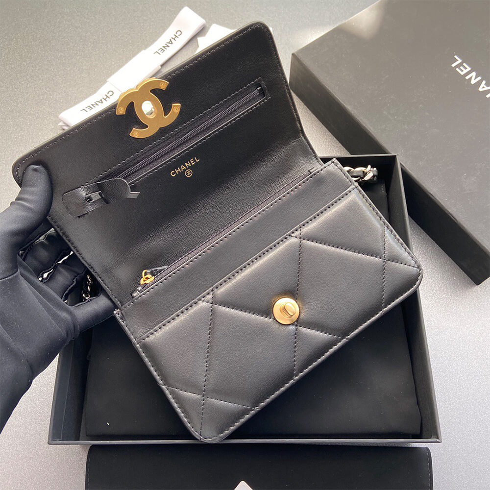Ch**el 19 Wallet on Chain(high-end grade)