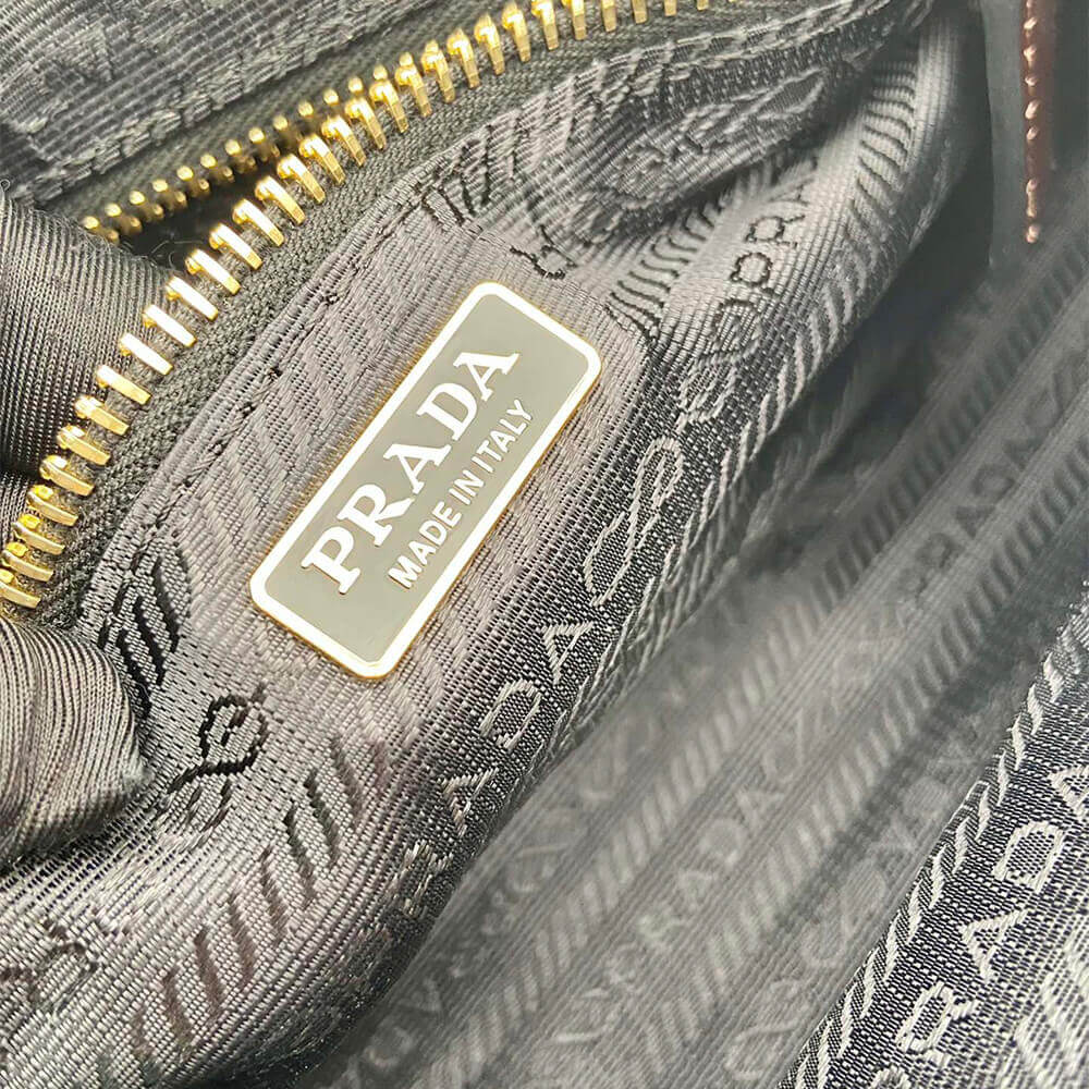 Pra*a  medium leather handbag(HIGH-END GRADE)