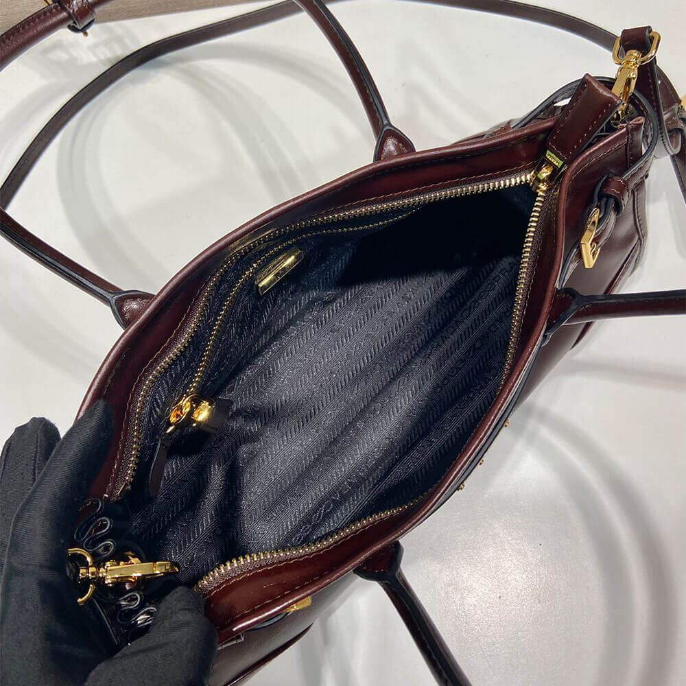 Pra*a  medium leather handbag(HIGH-END GRADE)