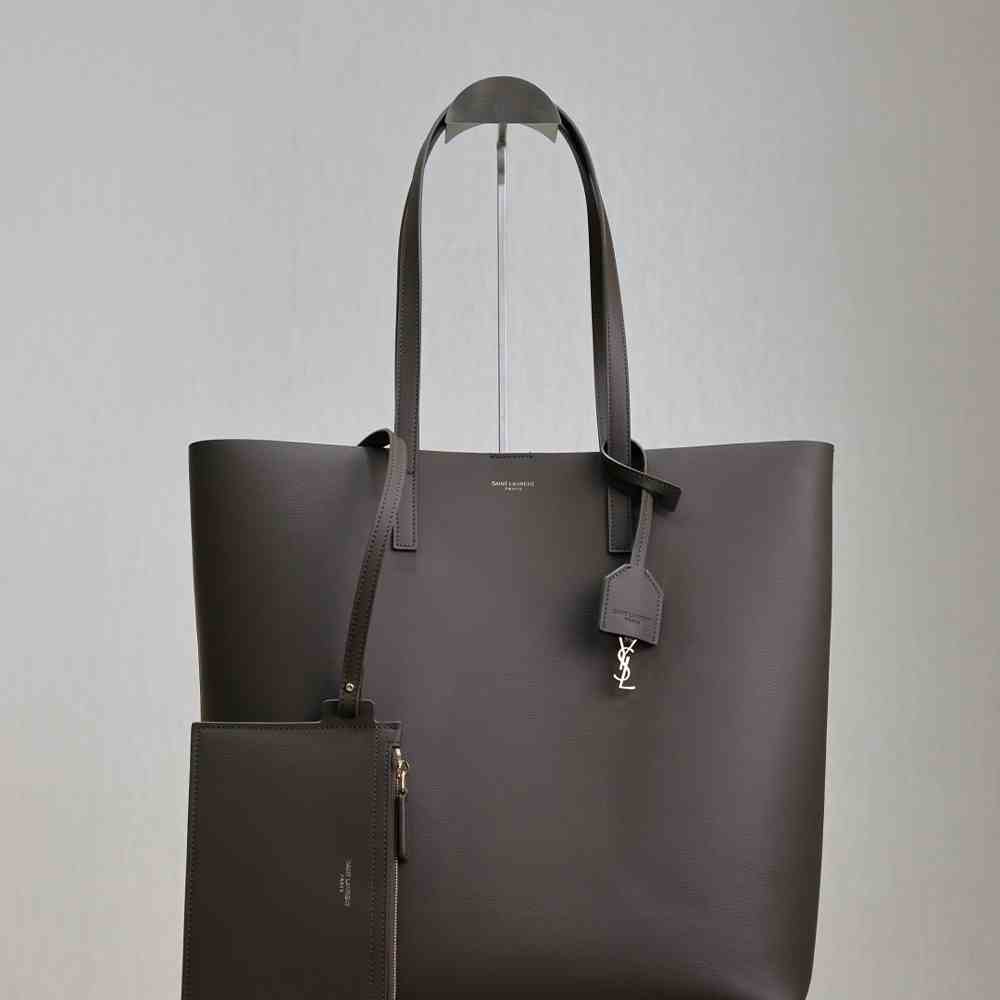 Y51 SHOPPING Sa1nt Lau*nt IN LEATHER