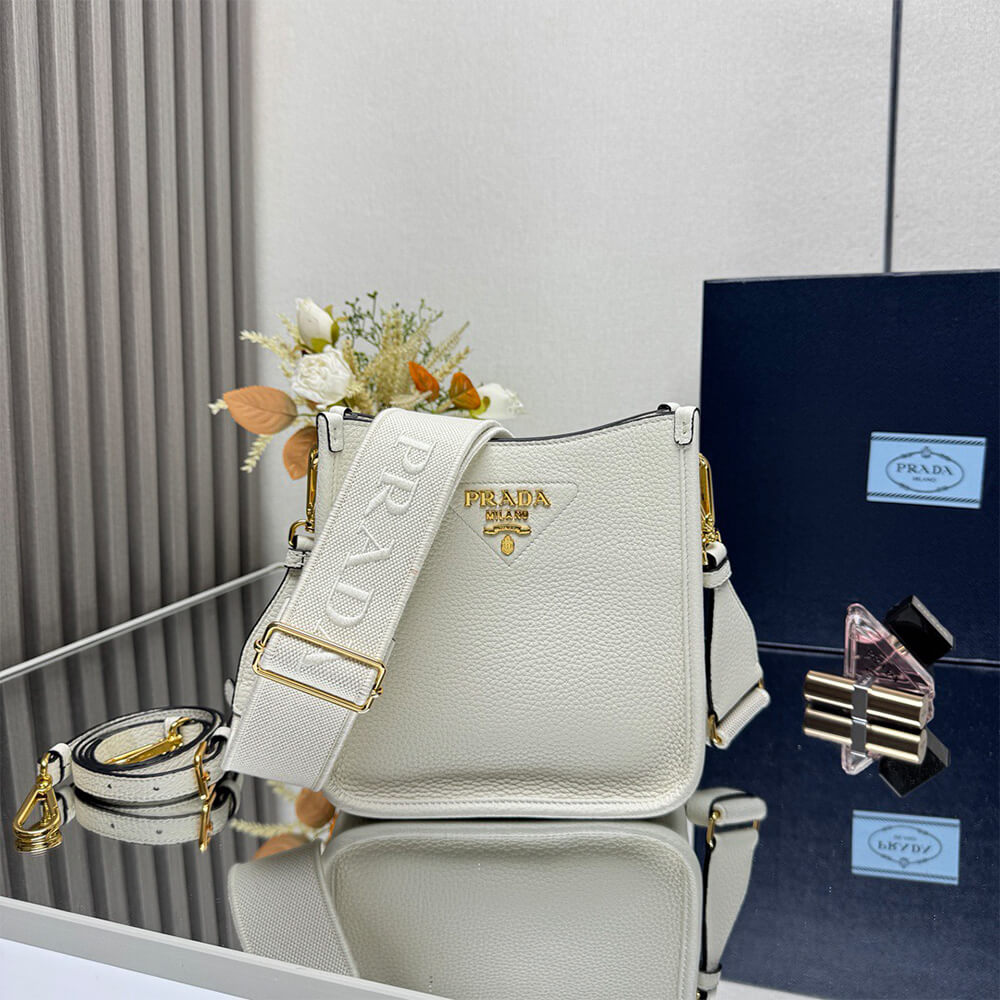 Pra*a Leather mini shoulder bag(HIGH-END GRADE)