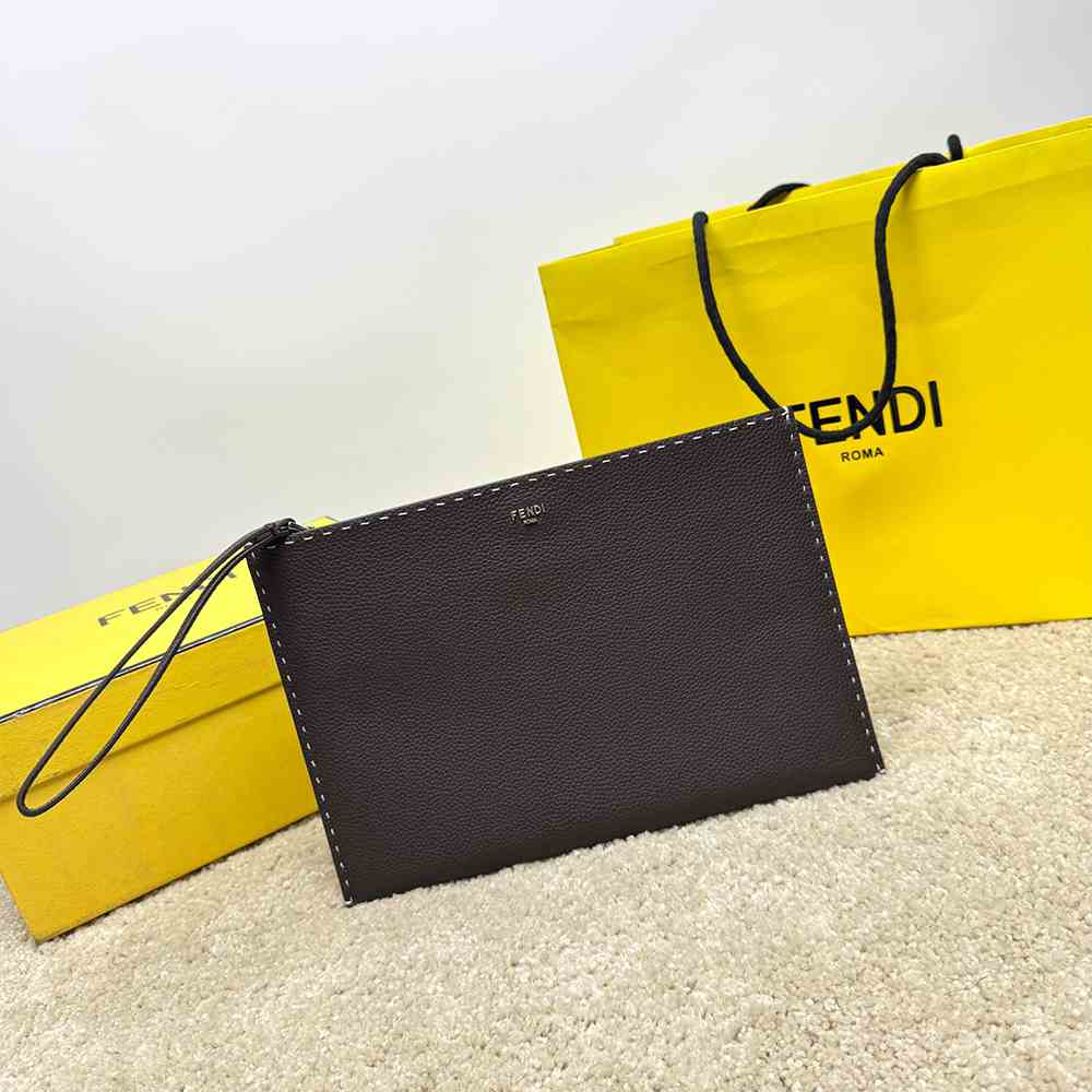 F**di Selleria Flat Pouch Medium