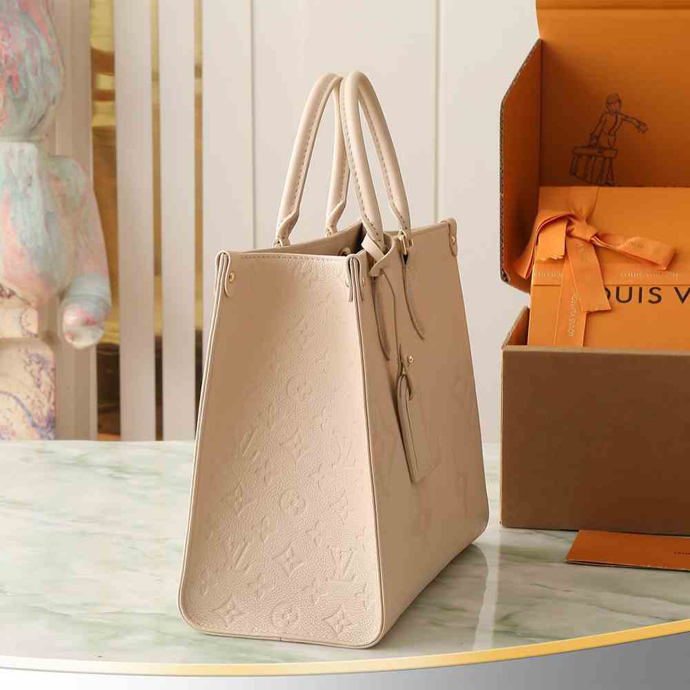 LV Onthego MM
