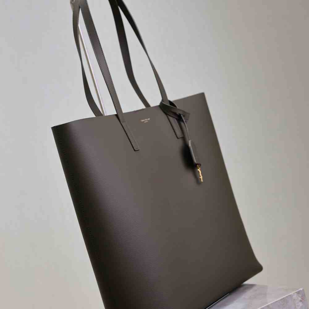 Y51 SHOPPING Sa1nt Lau*nt IN LEATHER