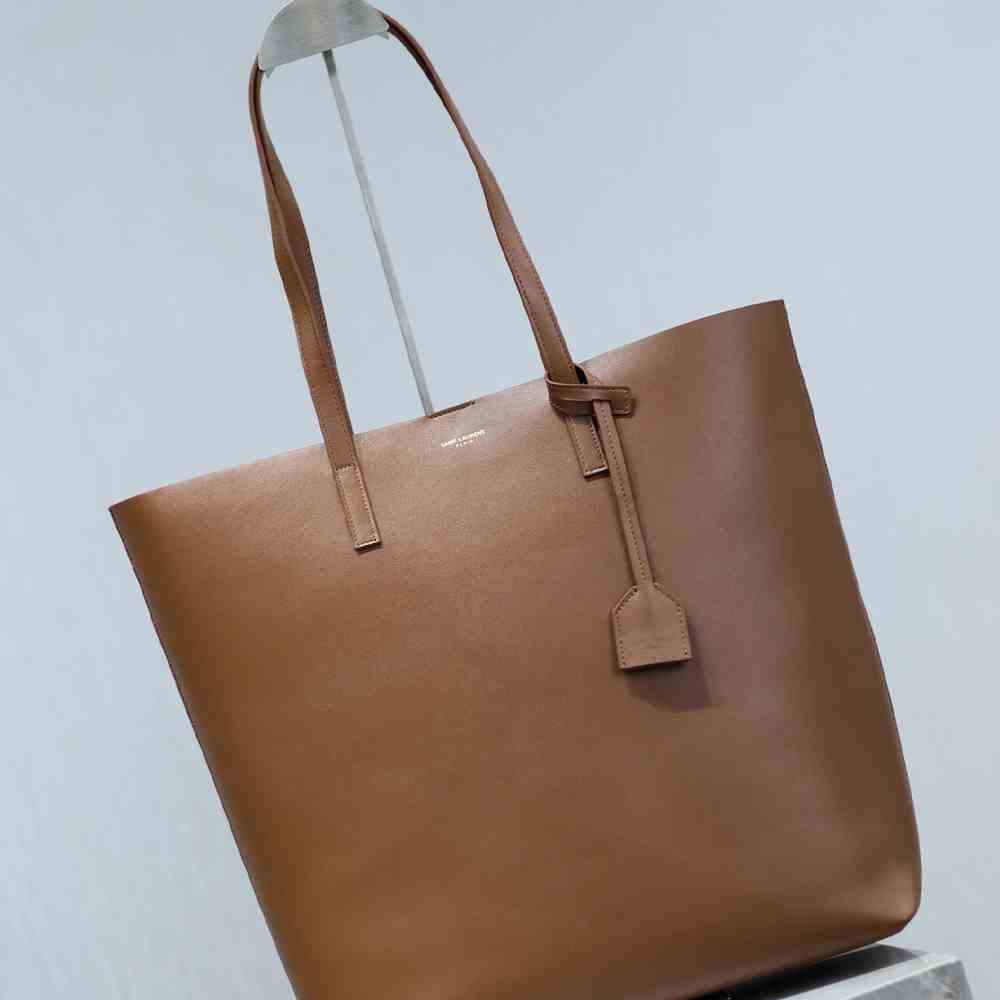 Y51 SHOPPING Sa1nt Lau*nt IN LEATHER