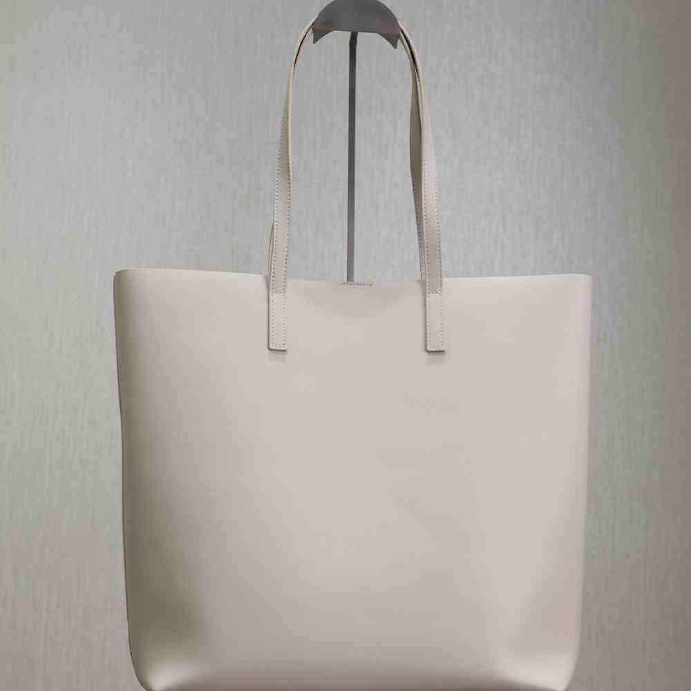 Y51 SHOPPING Sa1nt Lau*nt IN LEATHER