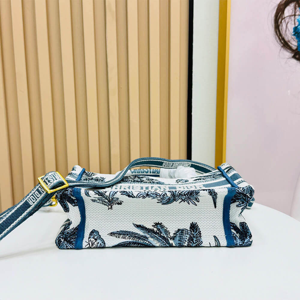 Mini D10r Book Tote