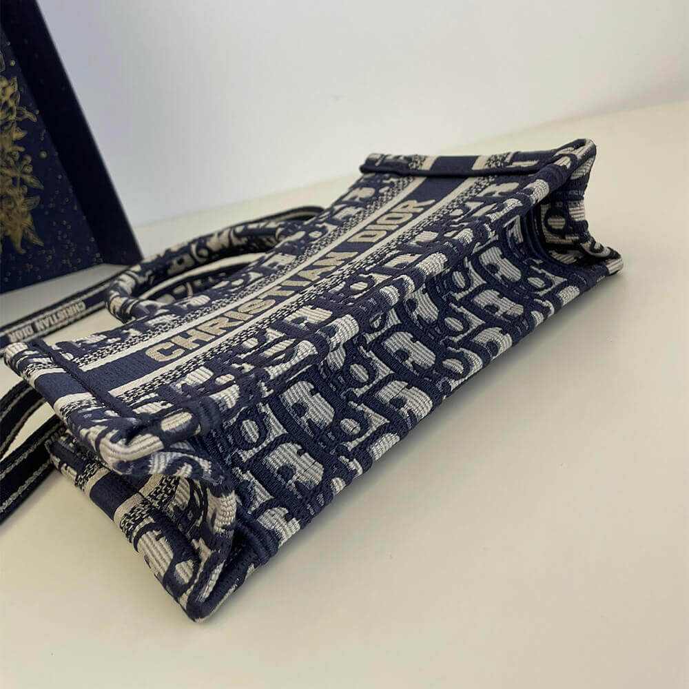 Mini D10r Book Tote