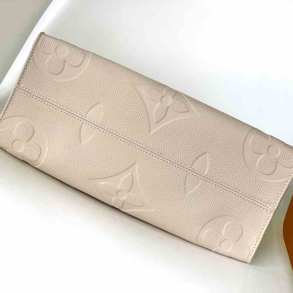 LV Onthego MM