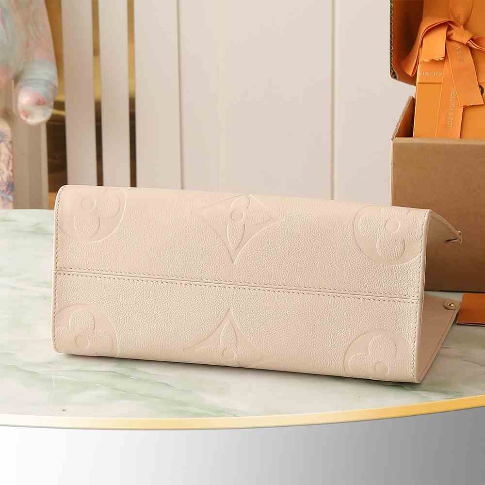 LV Onthego MM
