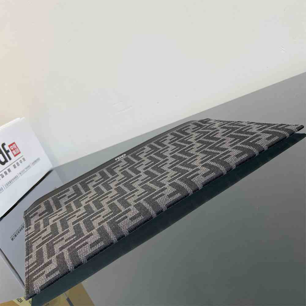 FF Jacquard Flat Pouch Medium