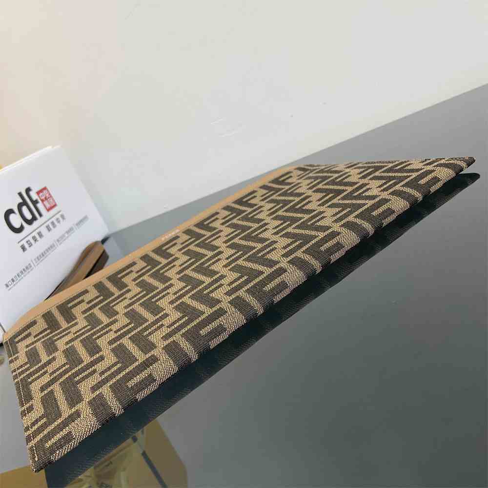 FF Jacquard Flat Pouch Medium