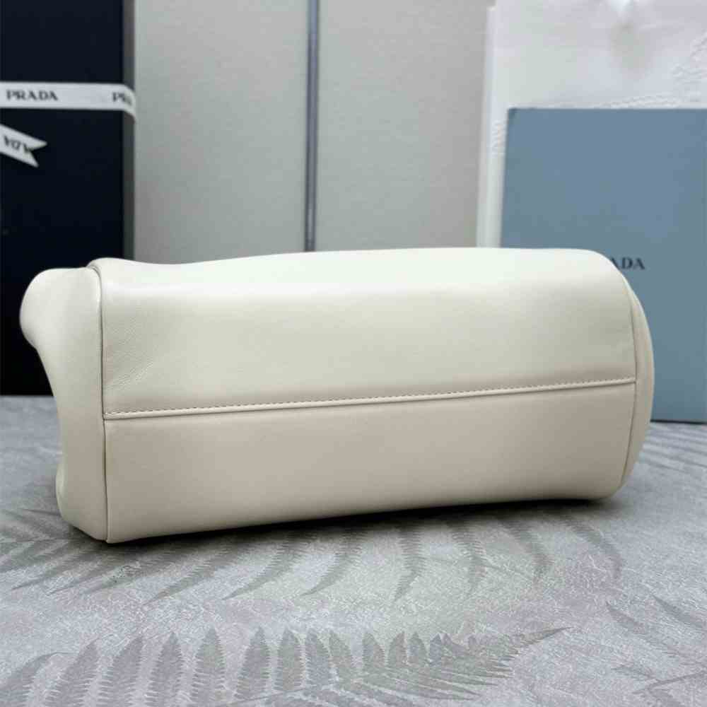 Small Pra*a Tumulte nappa leather bag(HIGH-END GRADE)