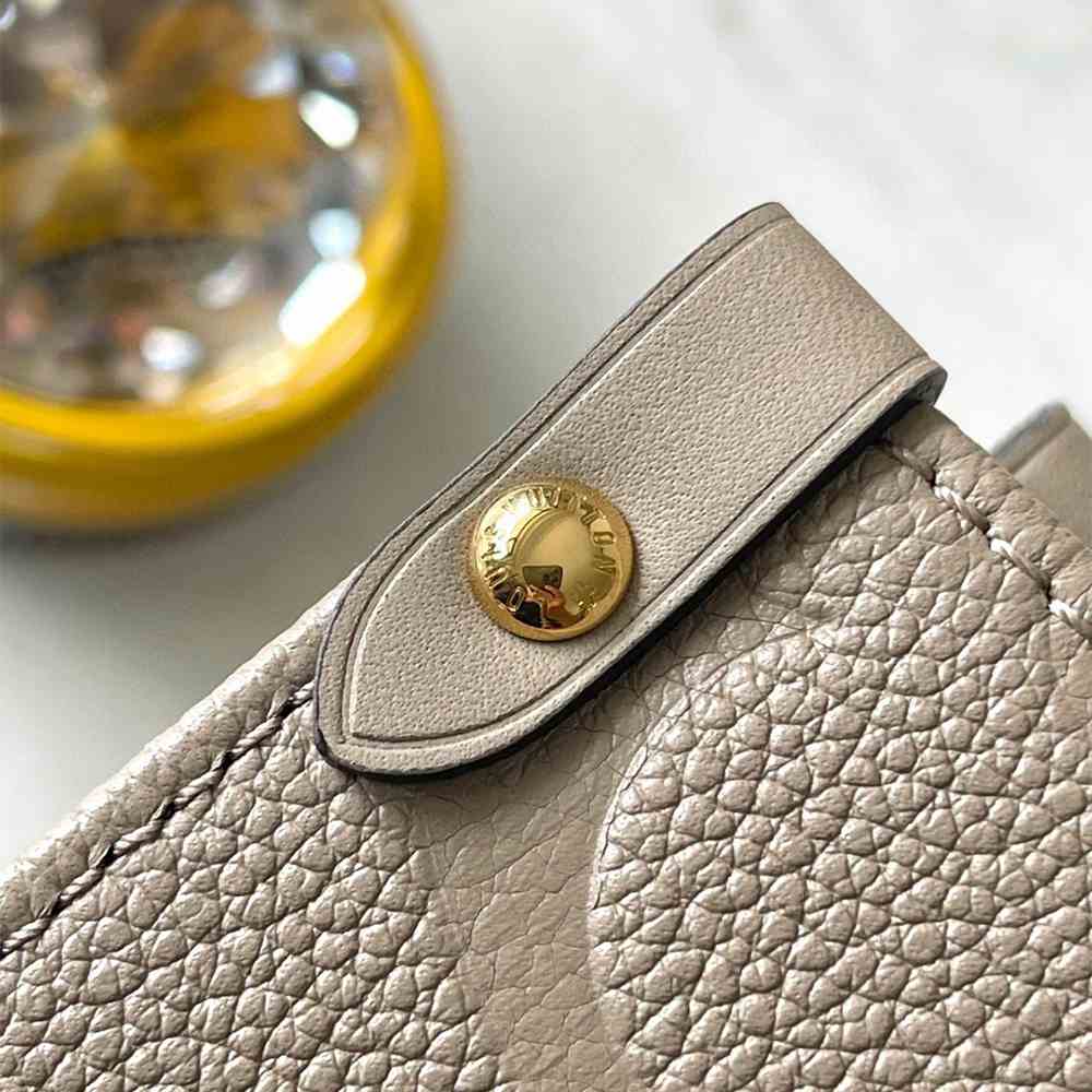 LV Onthego MM