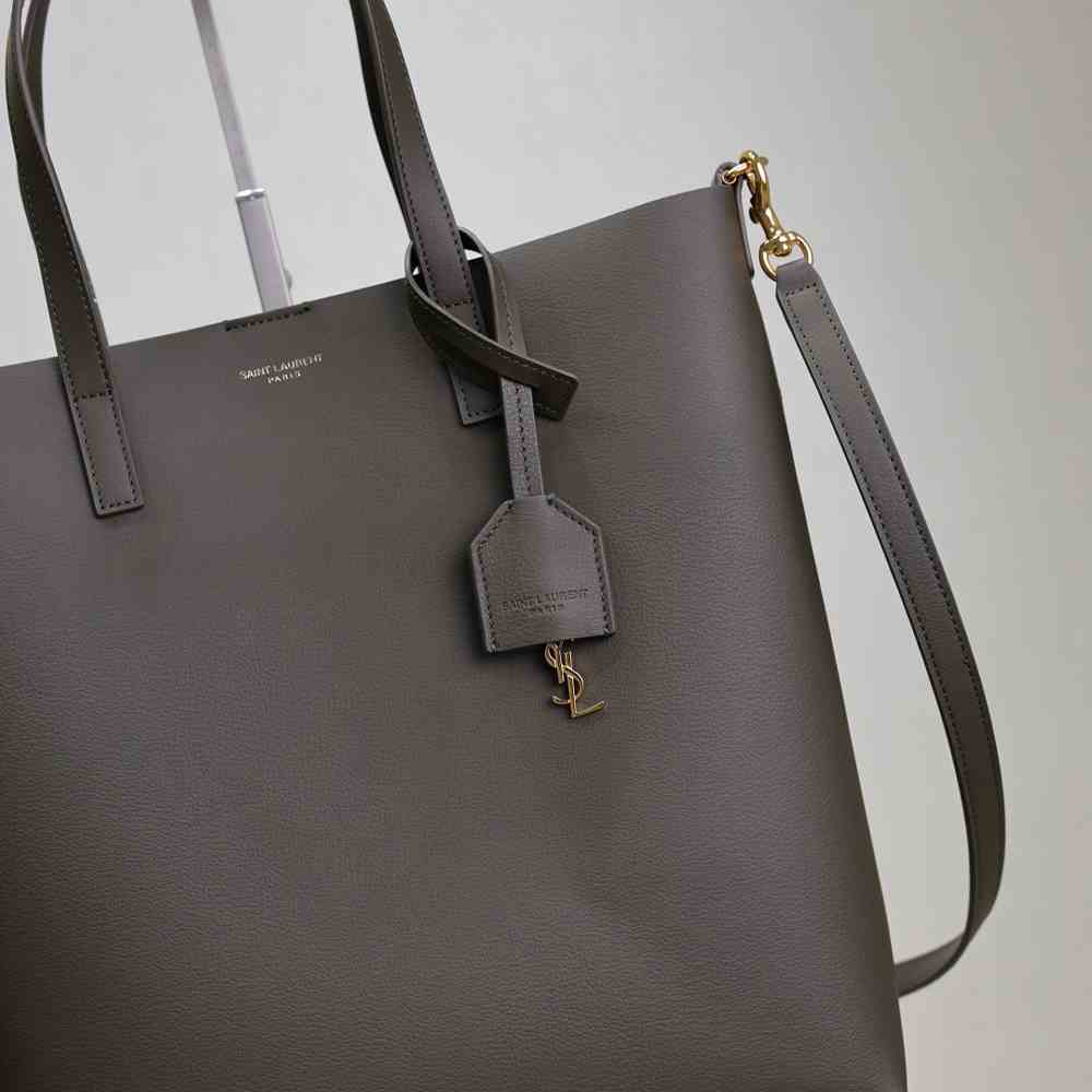 Y51 SHOPPING Sa1nt Lau*nt TOY IN LEATHER