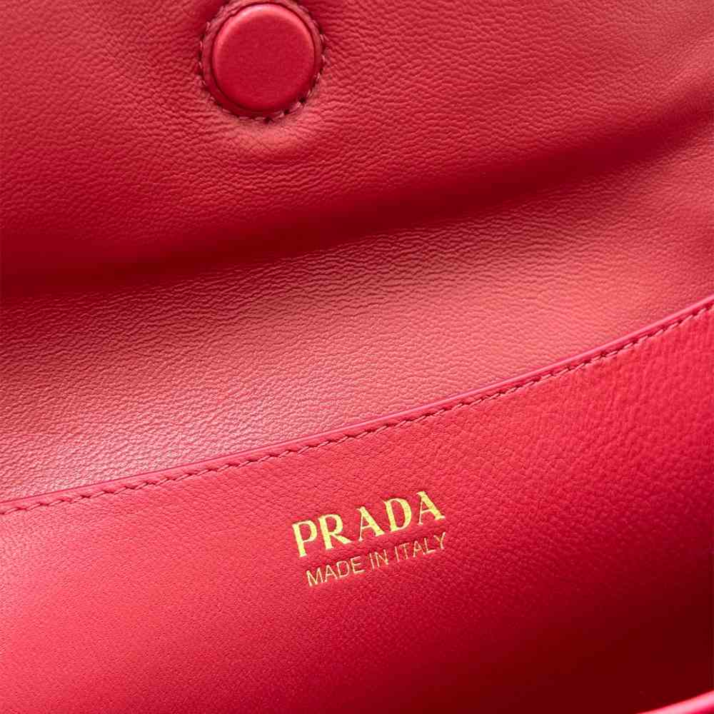 Small Pra*a Tumulte nappa leather bag(HIGH-END GRADE)