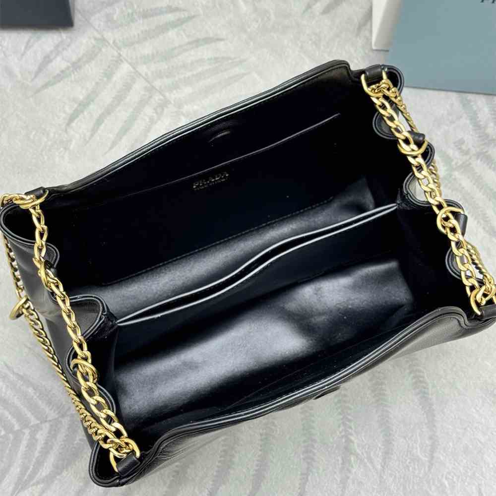 Small Pra*a Tumulte nappa leather bag(HIGH-END GRADE)