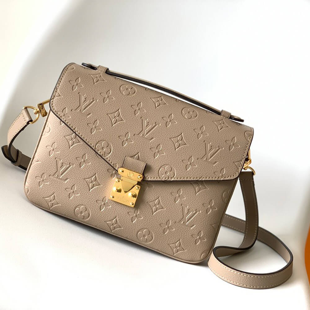 LV Pochette Métis