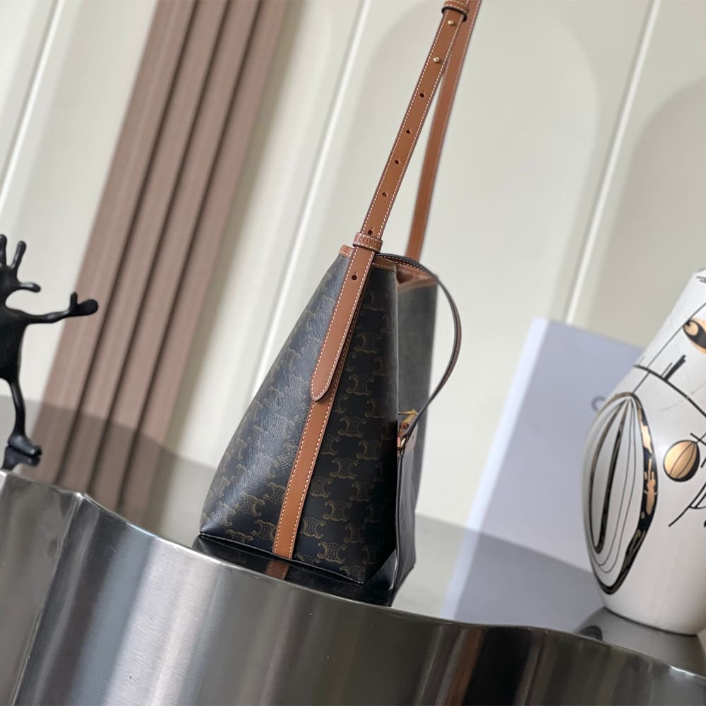 Ce1i*e SOFT SHOPPER BAG IN Triomphe Canvas and Calfskin