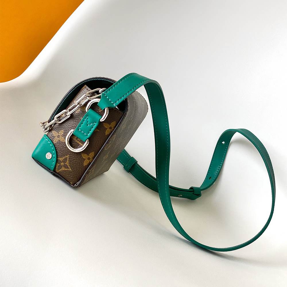 LV Steamer Wearable Wallet
