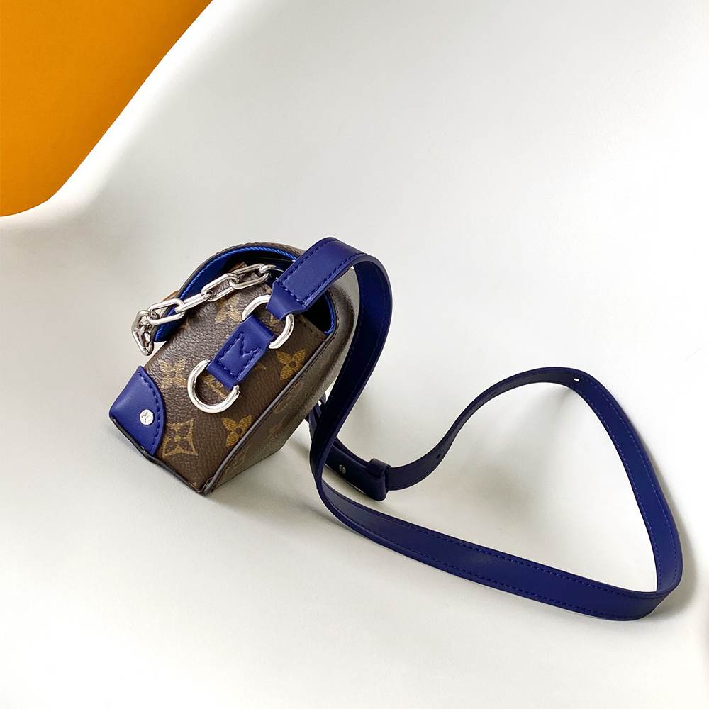 LV Steamer Wearable Wallet