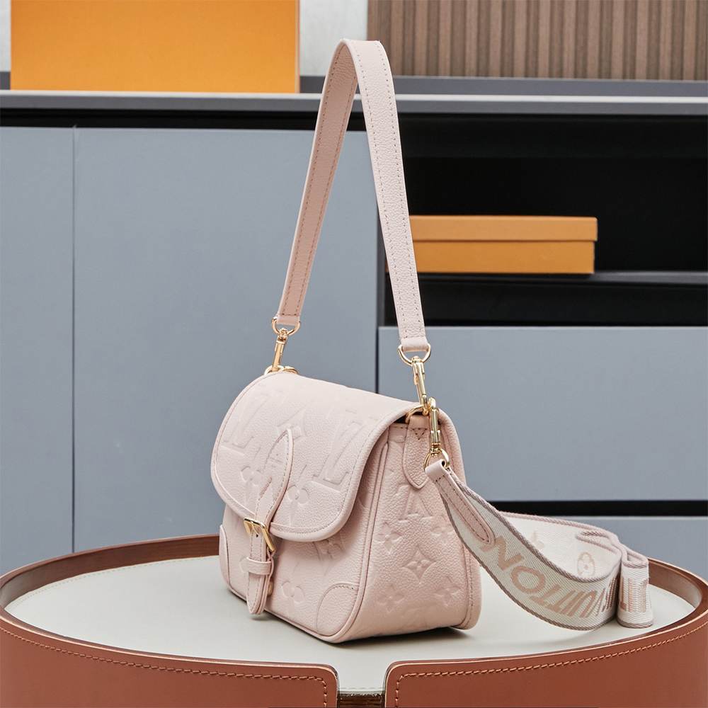 LV Diane