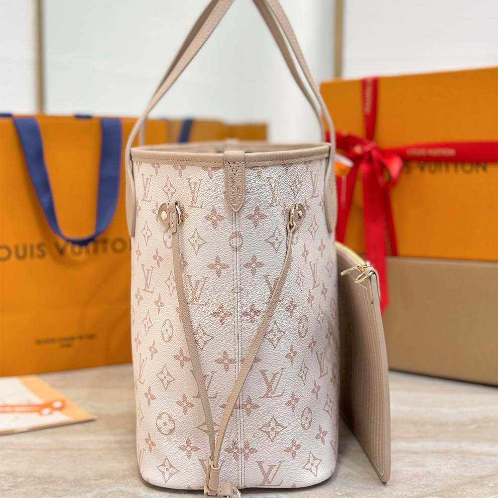 LV Neverfull Inside Out MM