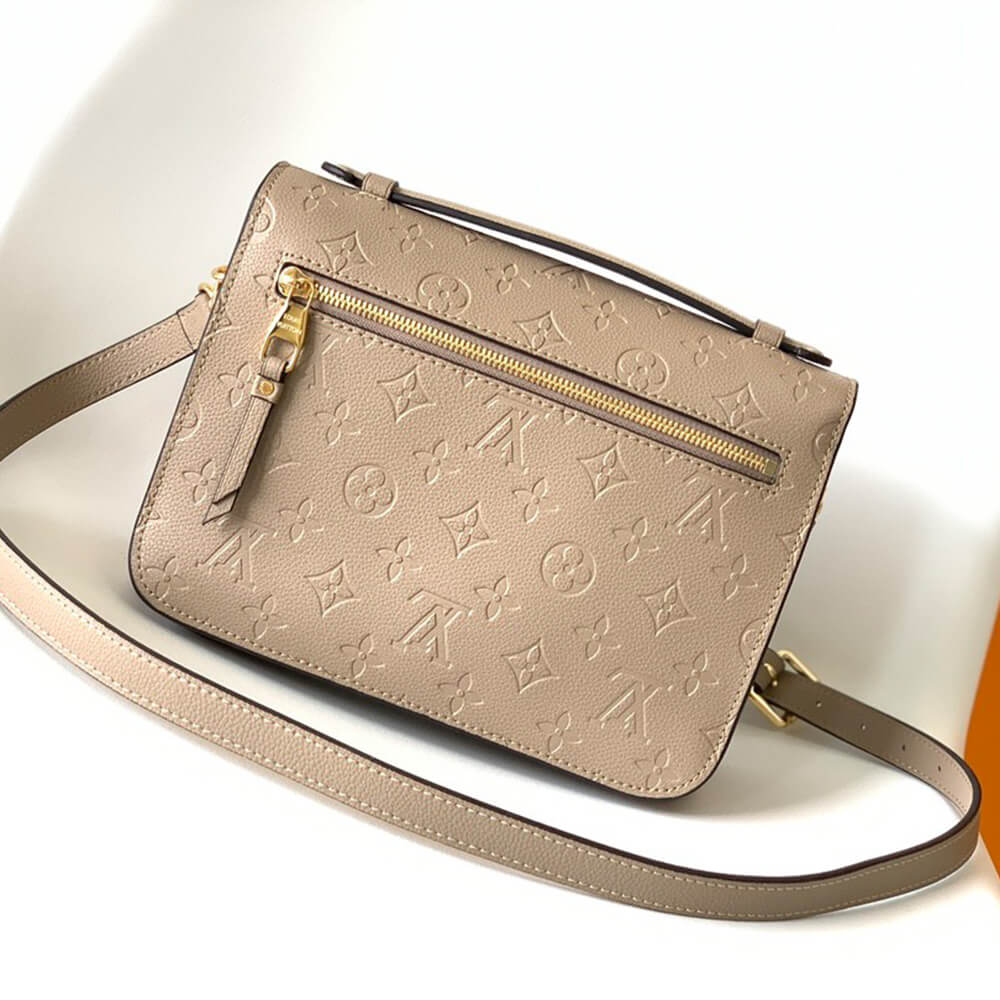 LV Pochette Métis