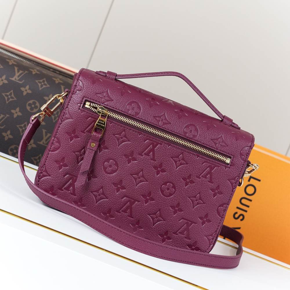 LV Pochette Métis